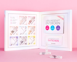 Geschenk für die kritischten Fälle: die Flaconi-Probenbox bietet acht Optionen zum Ausprobieren und einen Gutschein für das Parfum der Wahl!